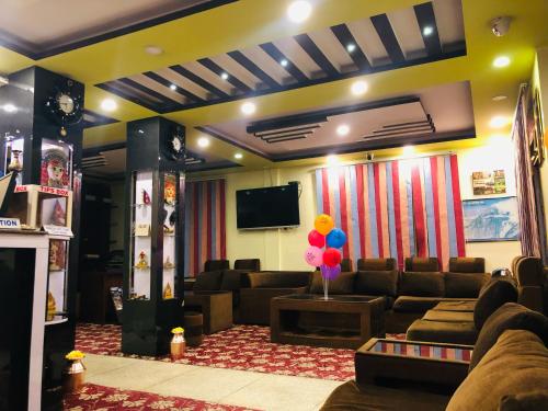 로비, 예티 코지 호텔 (Yeti Cozy Hotel) in 카트만두