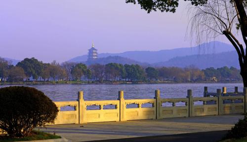 West Lake State Guest House