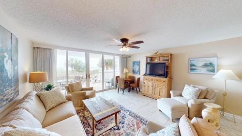 Seaside Bliss Oceanfront 3 Bedroom 3 Bath Condo