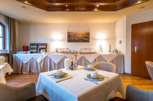 อาหารและเครื่องดื่ม, Hotel Restaurant Lamm Hebsack in เรมชาลเดิน