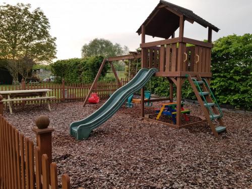 Фасада на хотела, Wellcroft in Олни