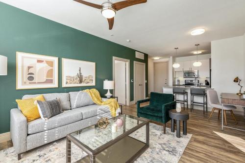Landing at Residences at River Park West - 2 Bedrooms in Riverpark West in Richmond, USA