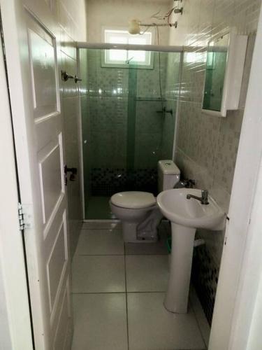 Casa 4 quartos, 2 suítes, piscina e acessibilidade - Frente para a lagoa, São Pedro da Aldeia (fotografie 10)