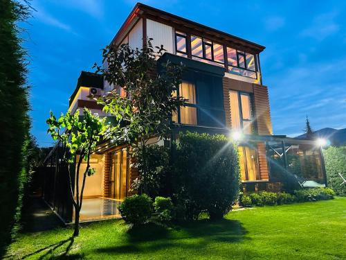 Kahvaltı ve Akşam Yemeği Dahil Villa Otel ısıtmalı havuz