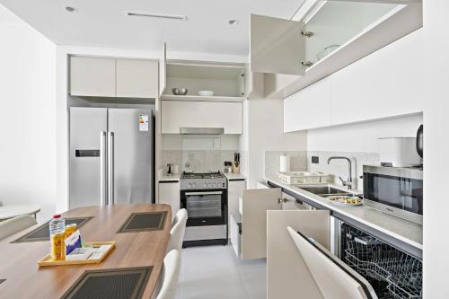 Family Vacation Homes Friendly 2BDR With Sea & City View, Dubai (Foto 10)