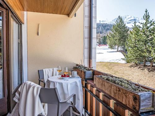 Apartment Chesa Murtel by Interhome in Surlej