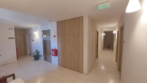 Exterior view, Hotel Avra in Preveza