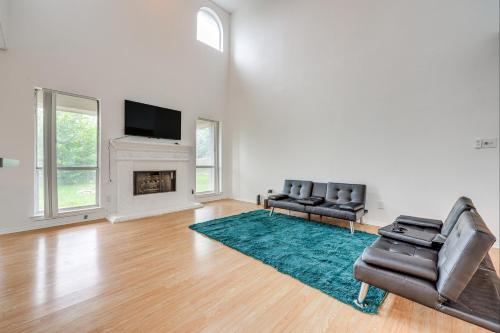 Spacious Vacation Home Less Than 20 Mi to Downtown Austin! in Kyle, USA