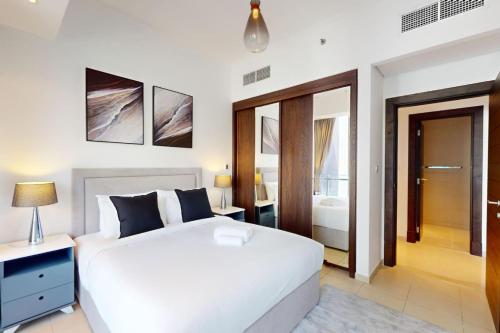 Silverene Tower B - Bright Two Bedroom, Дубай (фото 10)