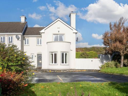 1 An tSean Scoil, Clifden in 克利夫登