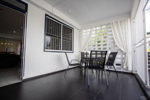Oso Josich Apartments - image 4