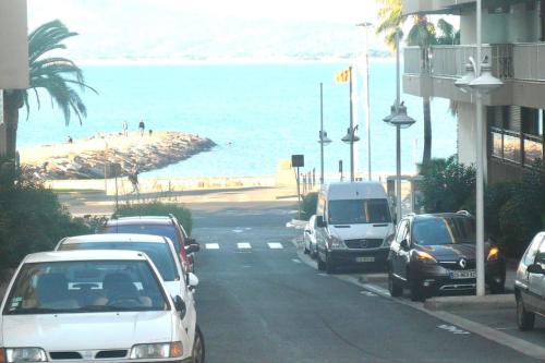 L'ecrin - 4 pers - Neuf - Hyper centre - Plage a 2 min a pied near Le Belouga