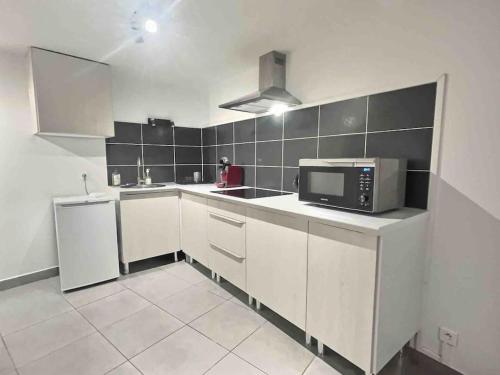 Konyha, Le Pélican Villardois - 2 chambres - centre (Le Pelican Villardois - 2 chambres - centre) in Villars-les-Dombes