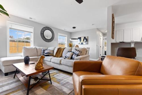 New LUXE APT 3BR Downtown Fay Unit B in Fayetteville, USA