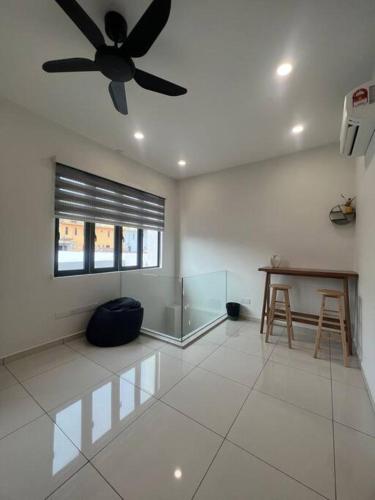 NEW, 5MinToJonkerStreet ! Town Area , Arcade, MELAKA 4BR 10PAX