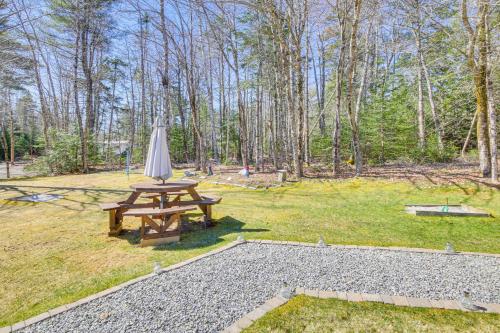 Rustic Searsport Cabin Loft and Sunroom on 10 Acres