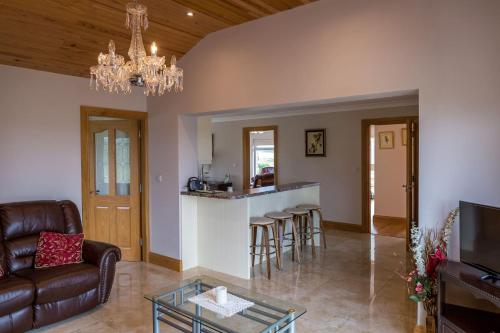Lake View House - image 9