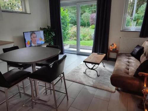 One bedroom apartement with furnished terrace and wifi at Namur