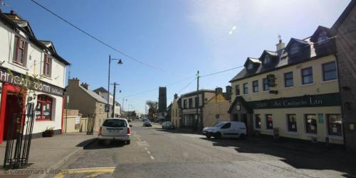 Spiddal Cottage - image 4