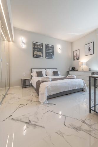 MOSCOVA LUXURY NEW Suite, Milano