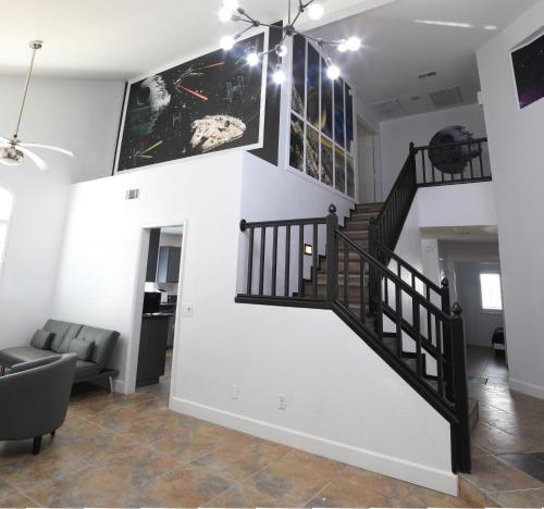 Comfy Expansive Home - Near the Strip - Heated Pool, Las Vegas (Foto 10)