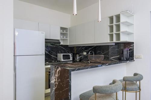 Luna 2-BR in Mar Mikhael - image 4