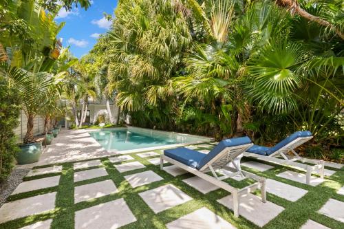 Hyde Park Hydeaway - Private Heated Pool, Steps to Bayshore