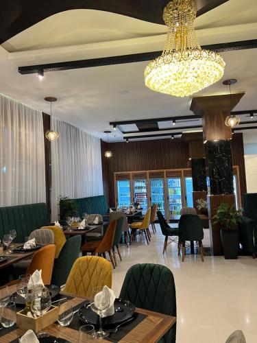 UJVARA HOTEL - image 5