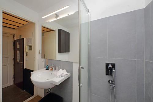Michelangelo Charmsuite, Řím (fotografie 9)