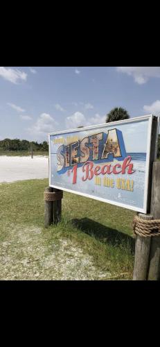 Condo 3bed 2bath 10 min to the Siesta Beach in Sarasota, USA