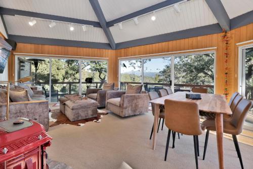 Piney ridge dome home #2168 in Fawnskin, USA