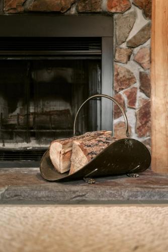 Oak knoll studio unit 6 #2405 in Big Bear Lake, USA