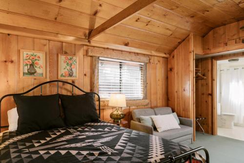 Oak knoll studio unit 6 #2405 in Big Bear Lake, USA