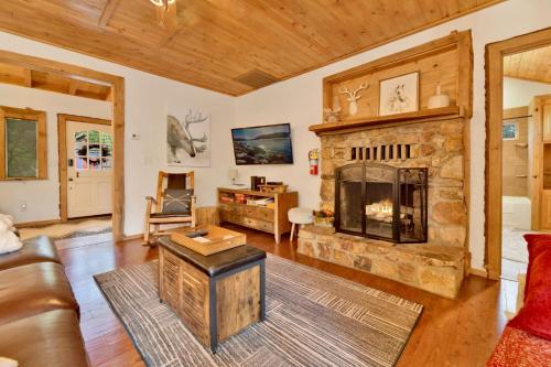 Fawnskin cottage #2192 in Fawnskin, USA