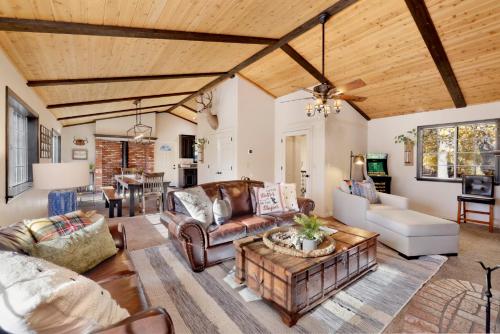 Slope view chalet #2076 in Big Bear Lake, USA