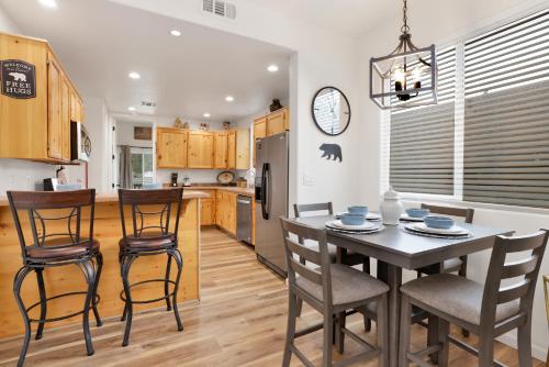 Fairway wings chalet #2292 in Big Bear City, USA