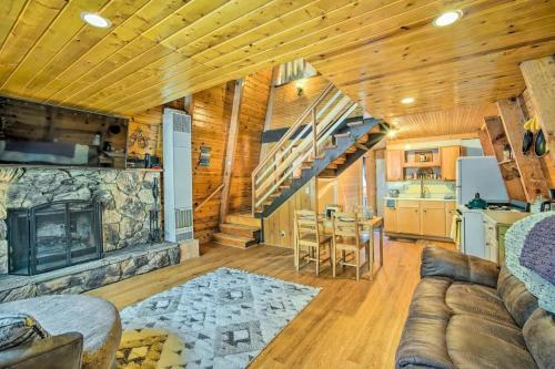 Cozy family cabin getaway#2459 in Big Bear City, USA