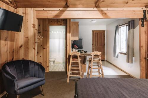 Oak knoll duplex studio unit 14 #2411 in Big Bear Lake, USA