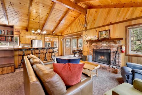 Cabin idle ours #933 in Fawnskin, USA