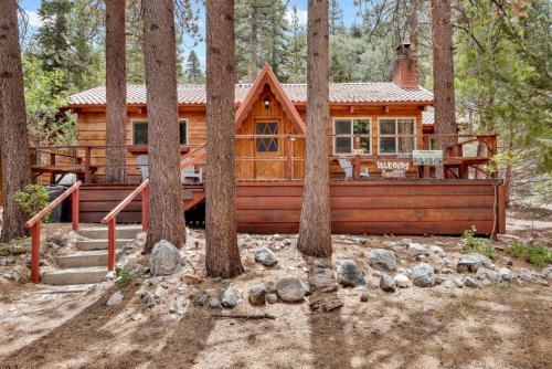 Cabin idle ours #933 in Fawnskin, USA