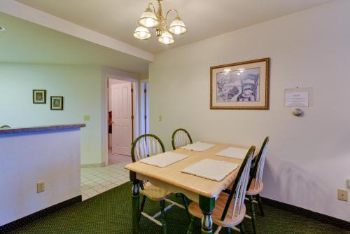 Cozy Pigeon Getaway, Close to Public Beaches! in Pigeon, USA