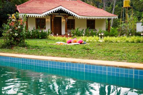 White Serenity Heritage Pool Villa near Beach Udupi