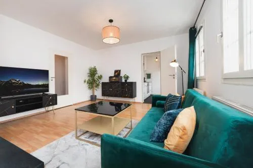 Smart Home - Wuppertal - Perfect for 4 Guests! Central - Netflix - Schwebebahn - Free Parking Zone in Wuppertal, Deutschland