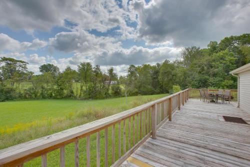 Albany Family Lake Getaway Near State Parks! in Albanija (KY)