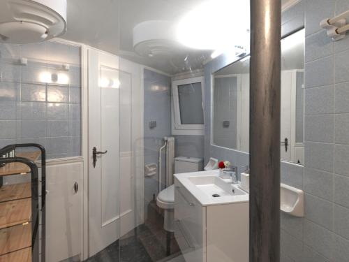 Chic Renovated Hideaway in Vibrant Square - image 3