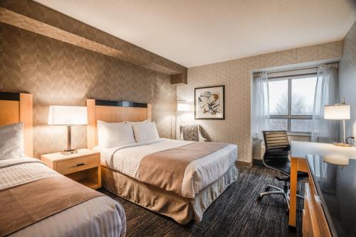 Monte Carlo Inn Barrie - Newly Renovated