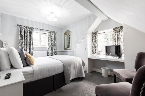 Private Use-Mount Pleasant Hotel 17 BR (sleeps32)