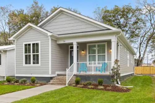 01 Discover Charm Cozy in the Heart of the City in Chattanooga, USA