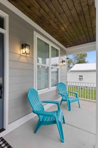 01 Discover Charm Cozy in the Heart of the City in Chattanooga, USA