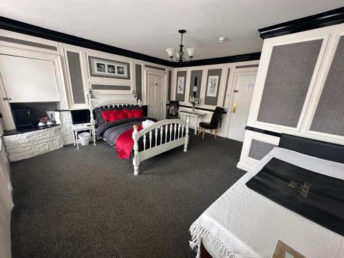 Deluxe Double Room with Extra Bed image 6